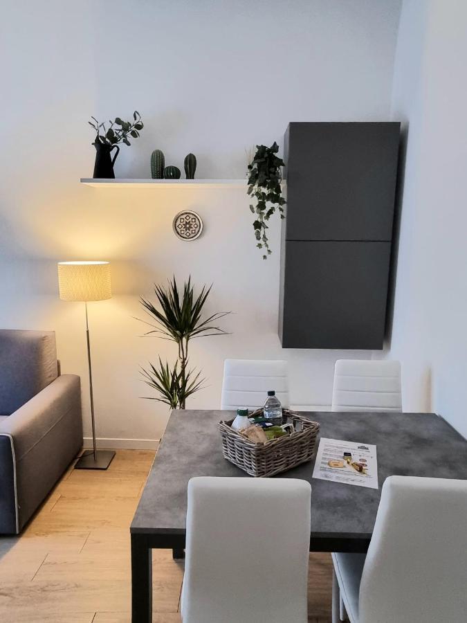 Prampolini 12 - Affittica Apartment Milan Exterior photo